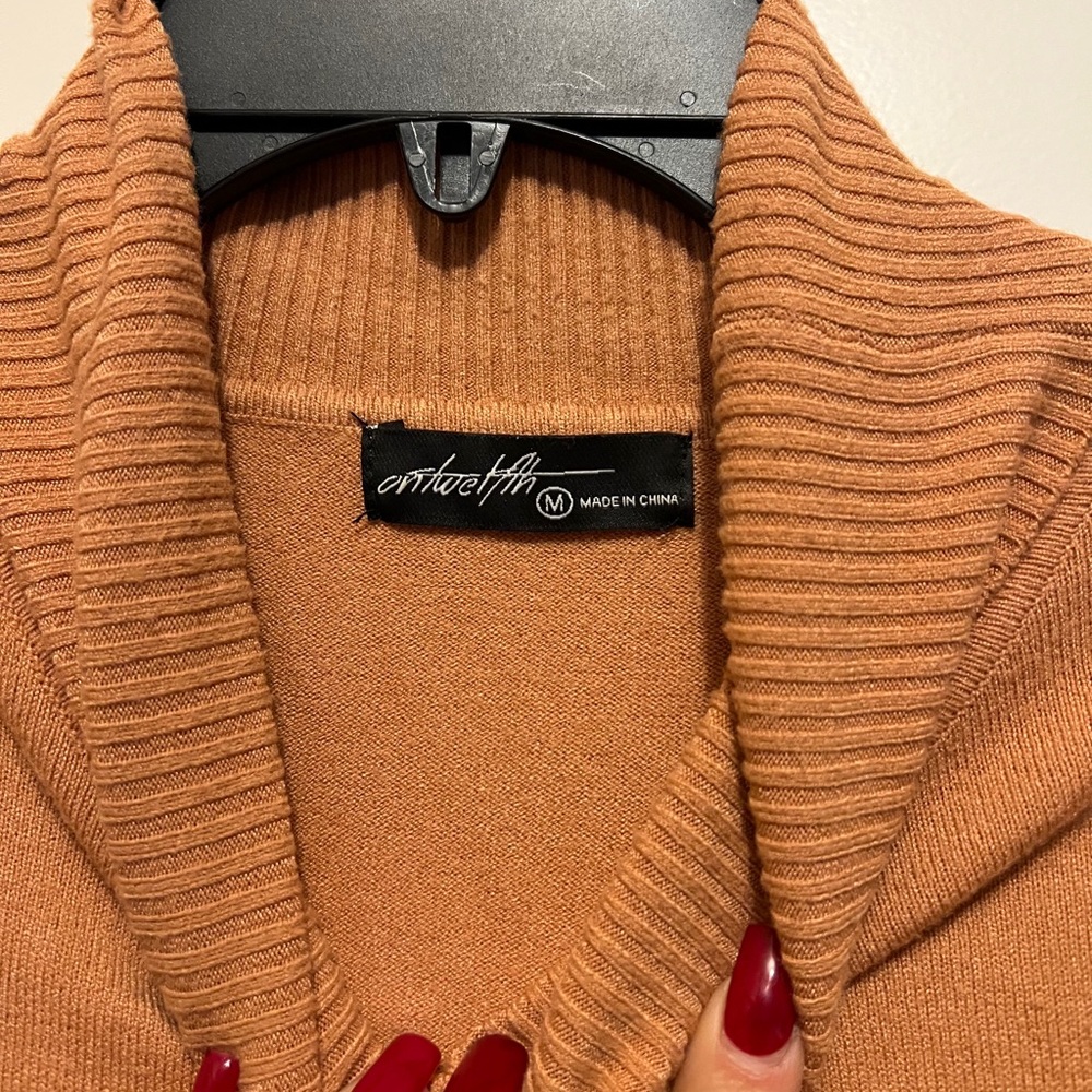 tentree Rust Ribbed Sweater - Picture 3 of 4